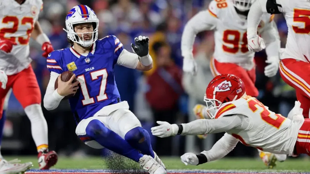 Josh Allen #17 of the Buffalo Bills runs with the ball against the Kansas City Chiefs during the fourth quarter at Highmark Stadium on November 17, 2024 in Orchard Park, New York.